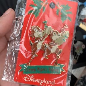 Disney Christmas pin
